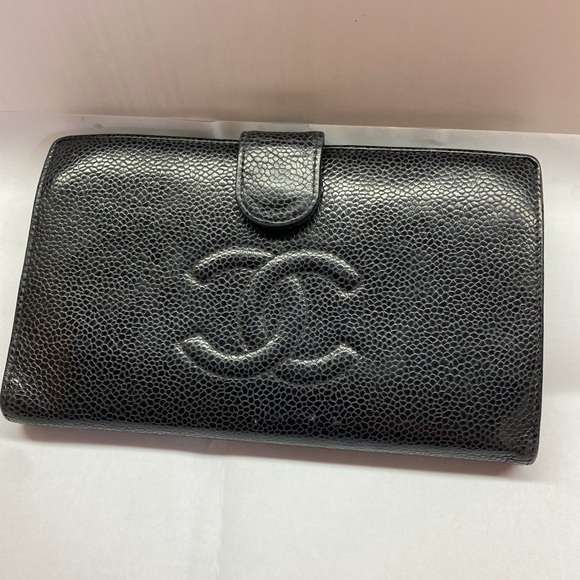 Chanel Caviar Long Wallet - Picture 1 of 8